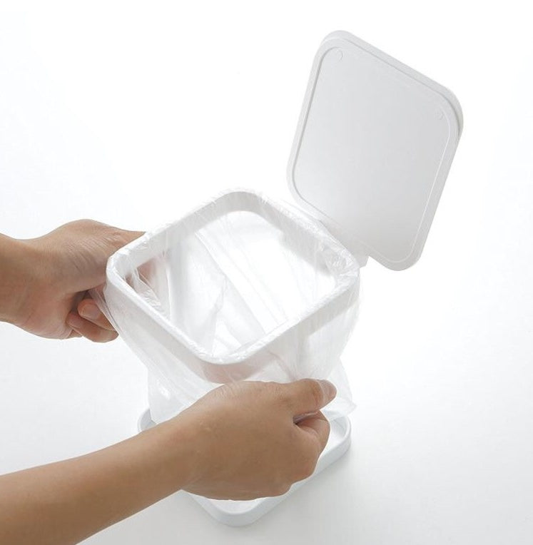 Desktop trash can flip trash can